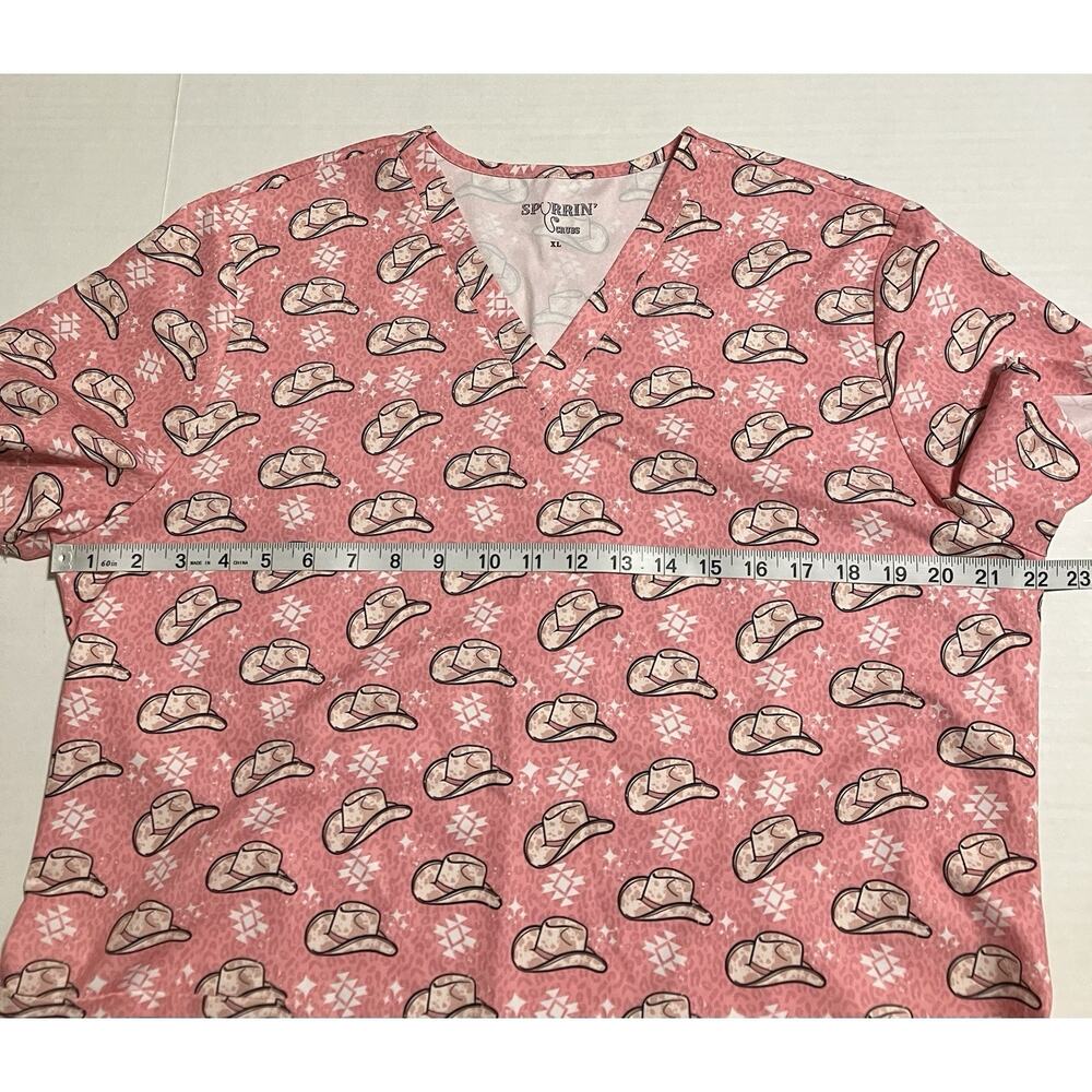 Womens Spurrin’ Scrubs Medical Scrub Top Western Cowboy Cowgirl Hat Pink XL READ - Picture 8 of 11